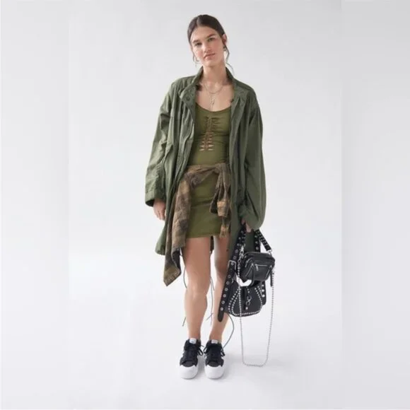 Urban Outfitters UO Slit Cut Out Macrame Mini Dress Olive Army Green New Medium - Picture 8 of 16